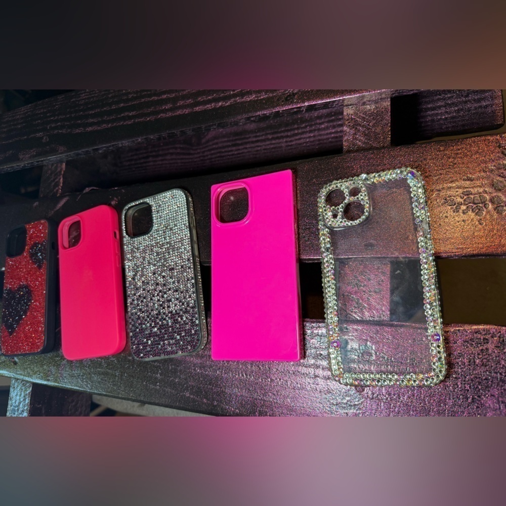 Stylish Glitter Phone Case Set - Red, Pink, Black - Picture 2 of 5